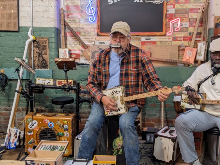These 5 music classes for adults show its never too late to learn a new hobby These 5 music classes for adults show its never too late to learn a new hobby