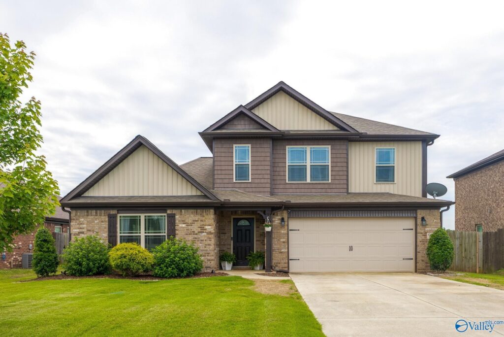 10 Huntsville-area homes on the market right now 10 Huntsville-area homes on the market right now