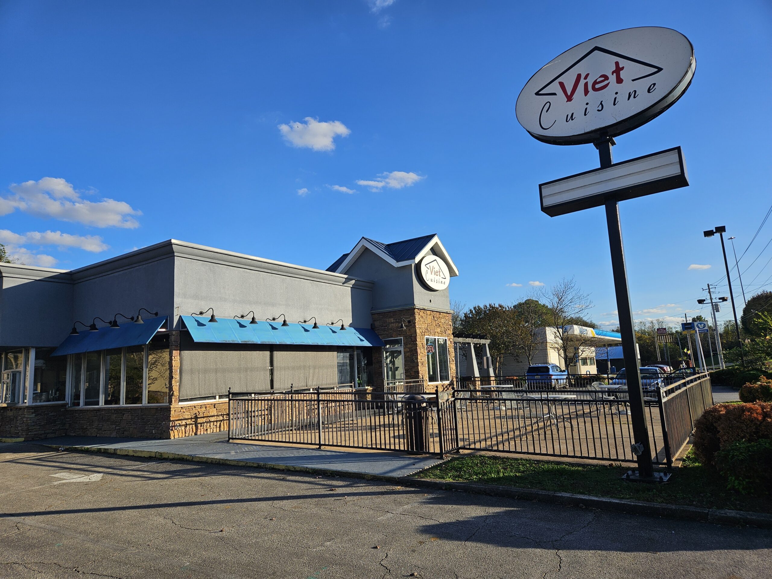 Try something new at these 5 delicious restaurants on Jordan Lane Try something new at these 5 delicious restaurants on Jordan Lane