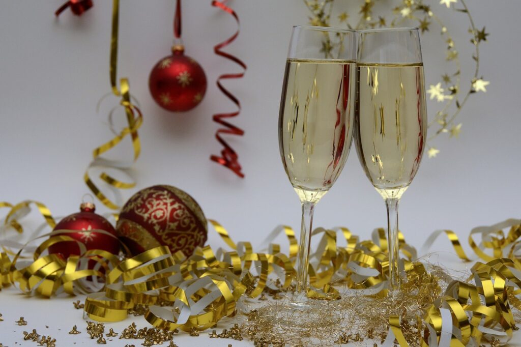 Here are 10 cool suggestions for New Year’s Eve plans Here are 10 cool suggestions for New Year’s Eve plans