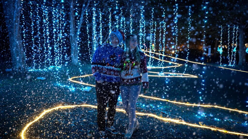 Holiday lights + sights: your guide to beautiful holiday views in North Alabama Holiday lights + sights: your guide to beautiful holiday views in North Alabama