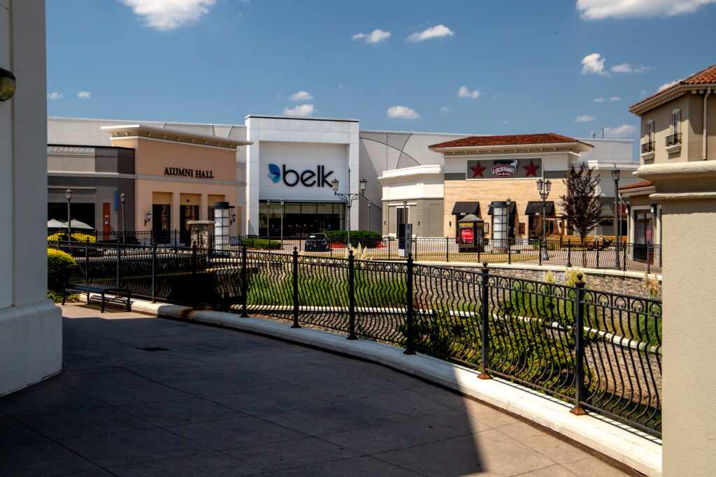 Bridge Street ranks among 10 best shopping centers in new poll Bridge Street ranks among 10 best shopping centers in new poll