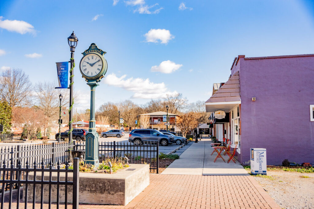 Find out why residents love the shorter commutes, quiet living + great location of this Madison community Find out why residents love the shorter commutes, quiet living + great location of this Madison community