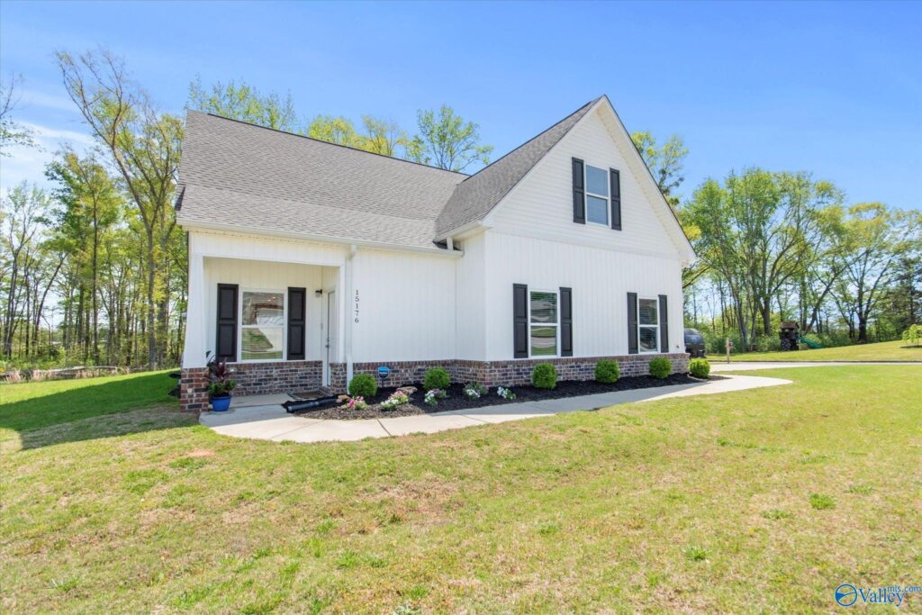 10 Huntsville-area homes, including some new to the market 10 Huntsville-area homes, including some new to the market