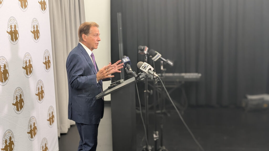 Nick Saban Legacy Awards honor Pat Dye, David Cutcliffe Nick Saban Legacy Awards honor Pat Dye, David Cutcliffe