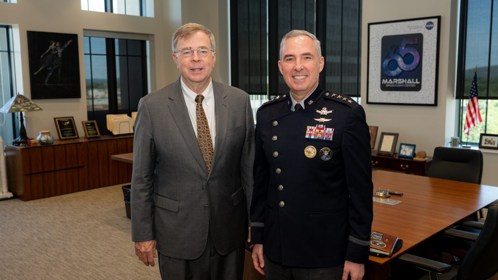 Mayor Battle meets with top U.S. Space Command officer Mayor Battle meets with top U.S. Space Command officer