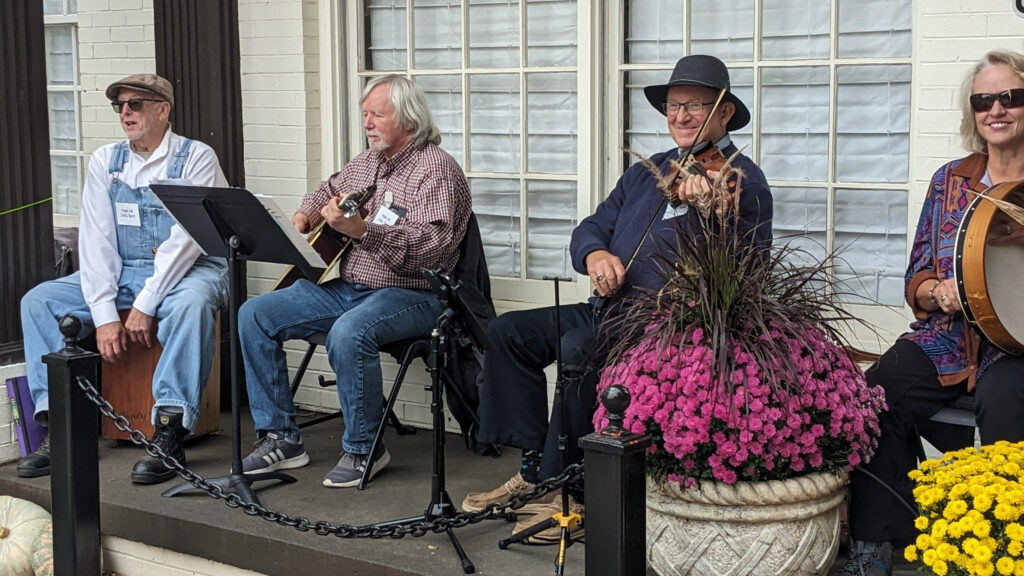 Here are 6 fun outdoor activities to enjoy this fall Here are 6 fun outdoor activities to enjoy this fall