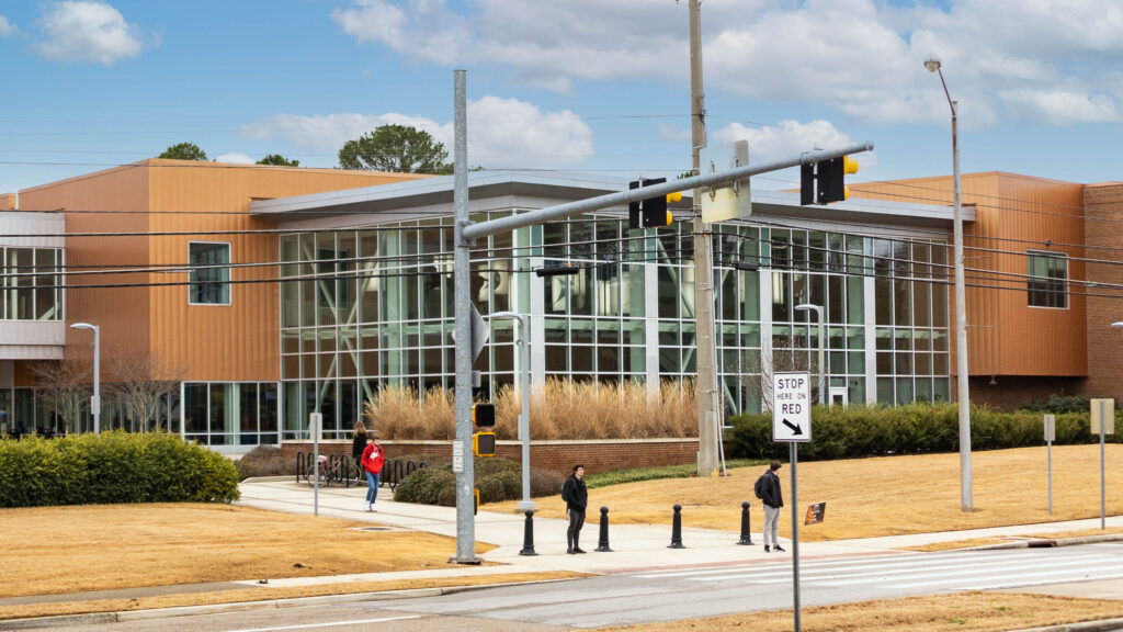 UAH, Blue Origin + more Huntsville-area employers hiring right now UAH, Blue Origin + more Huntsville-area employers hiring right now