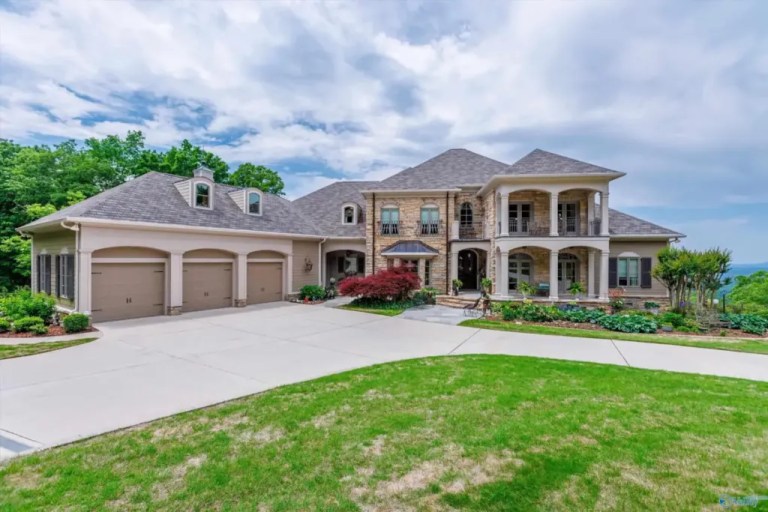 Take a look at the most expensive homes on the Huntsville market Take a look at the most expensive homes on the Huntsville market