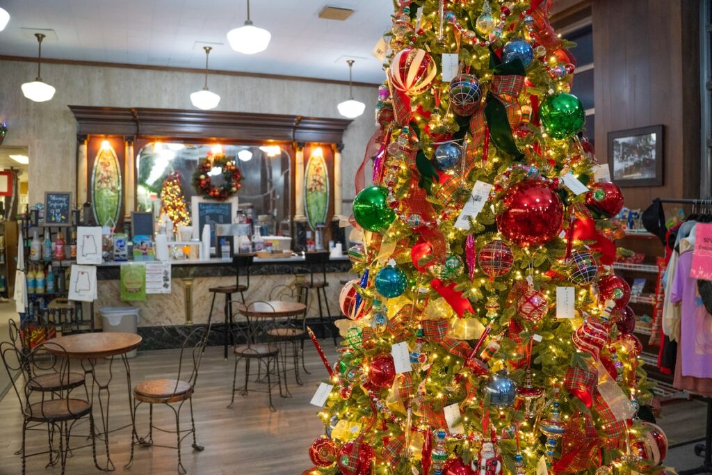Christmas in Huntsville: What businesses are open + closed Christmas in Huntsville: What businesses are open + closed