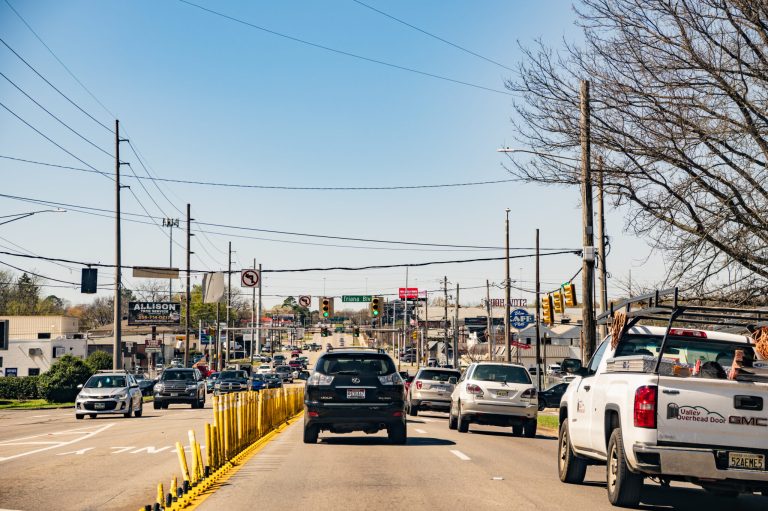 Governors Drive traffic study approved by City Council Governors Drive traffic study approved by City Council