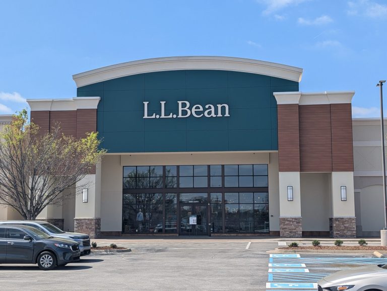 New L.L. Bean store in Huntsville to open April 3 New L.L. Bean store in Huntsville to open April 3