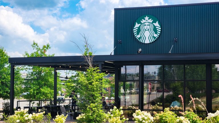 Starbucks? McDonald’s? Here are local alternatives to chain restaurants Starbucks? McDonald’s? Here are local alternatives to chain restaurants