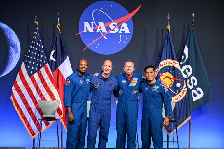New Artemis III crew includes astronaut with Huntsville ties New Artemis III crew includes astronaut with Huntsville ties