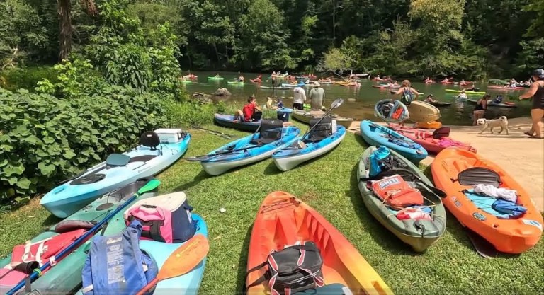 Kayak rentals in Huntsville—12 great places to try here + nearby Kayak rentals in Huntsville—12 great places to try here + nearby