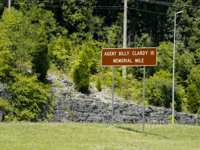 A mile to remember — stretch of U.S. 72 now honors Agent Billy Clardy III A mile to remember — stretch of U.S. 72 now honors Agent Billy Clardy III