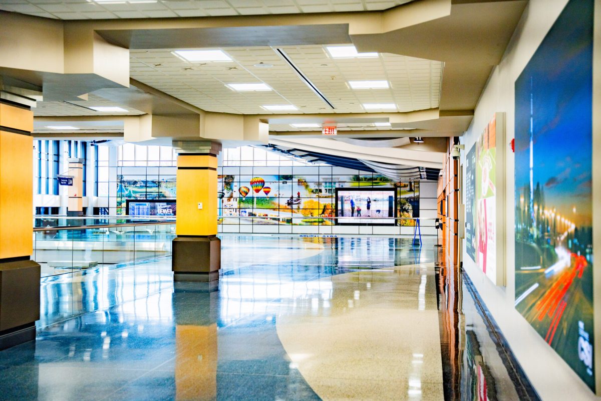 Busy August keeps Huntsville airport on pace for record-setting year Busy August keeps Huntsville airport on pace for record-setting year