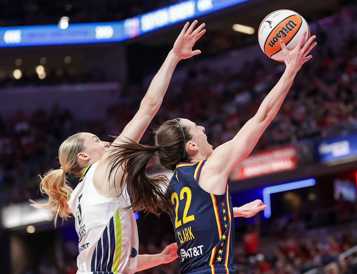 Paige Bueckers Stats vs Caitlin Clark: Comparing Shooting Percentages and Steals in Epic WNBA Debut Matchup Paige Bueckers Stats vs Caitlin Clark: Comparing Shooting Percentages and Steals in Epic WNBA Debut Matchup
