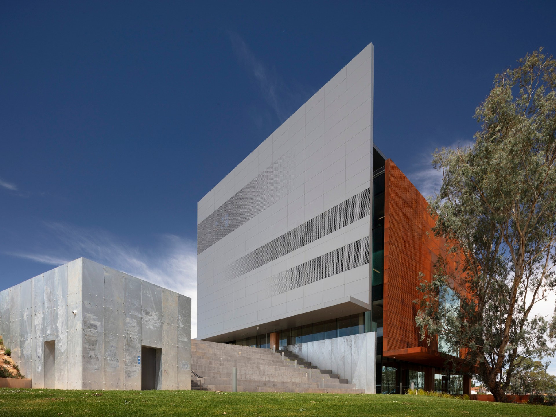 Shepparton Art Museum showcases contemporary art in Shepparton, Australia, featuring a modern architectural design and vibrant exhibits. Shepparton Art Museum showcases contemporary art in Shepparton, Australia, featuring a modern architectural design and vibrant exhibits.