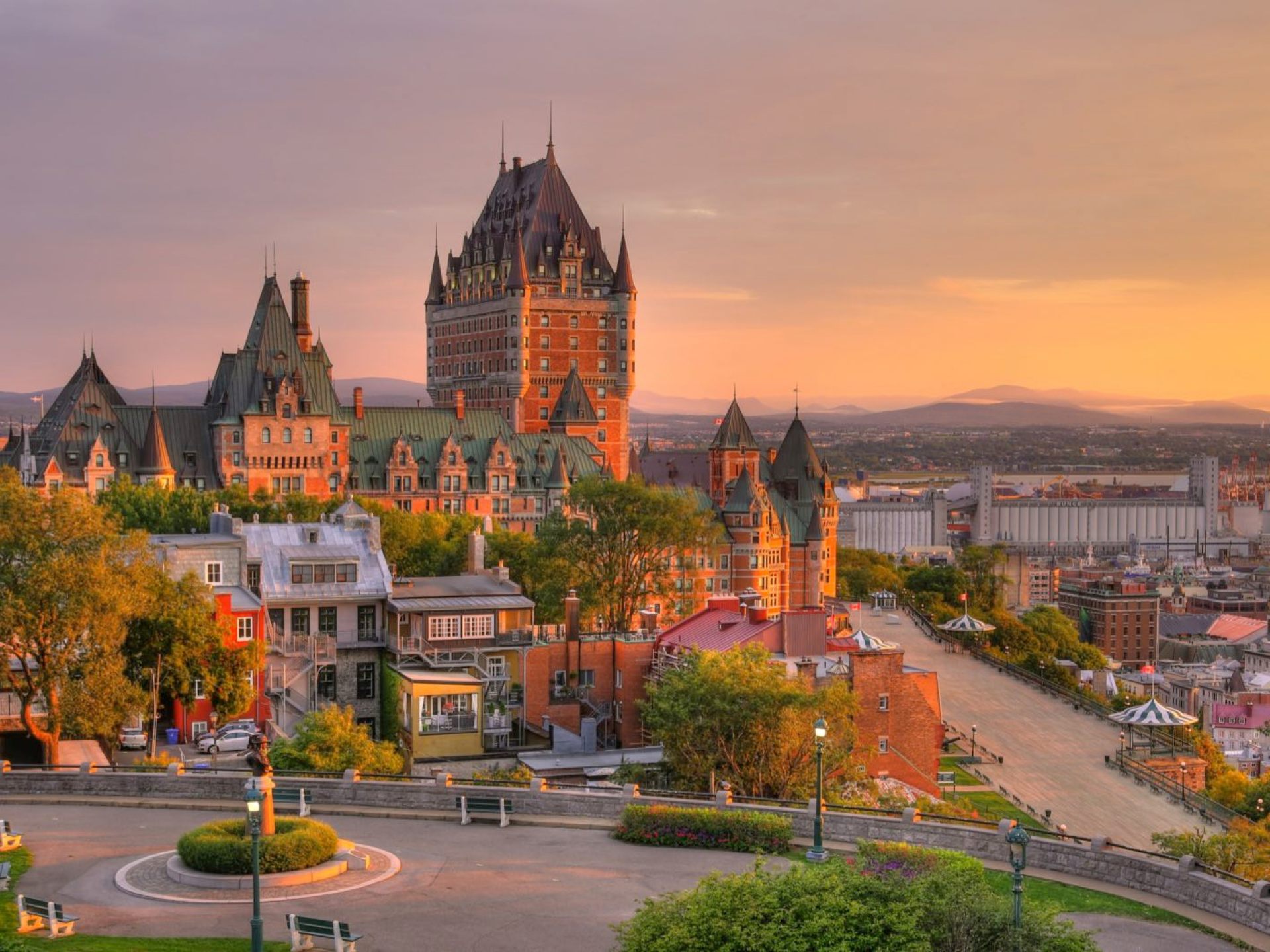 A picturesque view of Château Frontenac in Quebec City, showcasing its iconic architecture and stunning skyline. A picturesque view of Château Frontenac in Quebec City, showcasing its iconic architecture and stunning skyline.