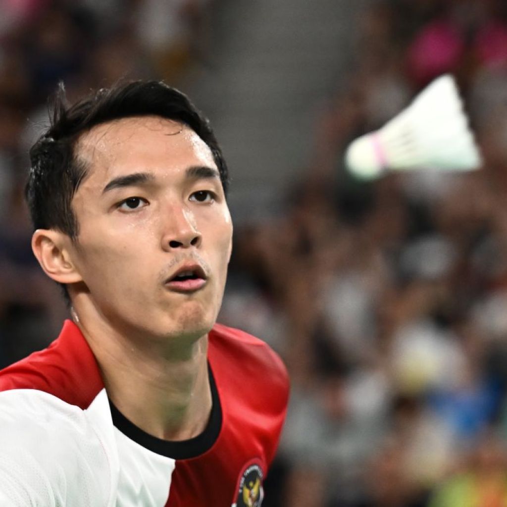 Jonatan melaju ke semifinal China Open berkat inisiatif serangan Jonatan melaju ke semifinal China Open berkat inisiatif serangan