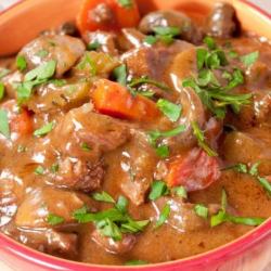 Resep Semur Daging Kuah Kental: Sajian Lezat dan Gurih Resep Semur Daging Kuah Kental: Sajian Lezat dan Gurih