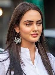 Himanshi Parashar Himanshi Parashar