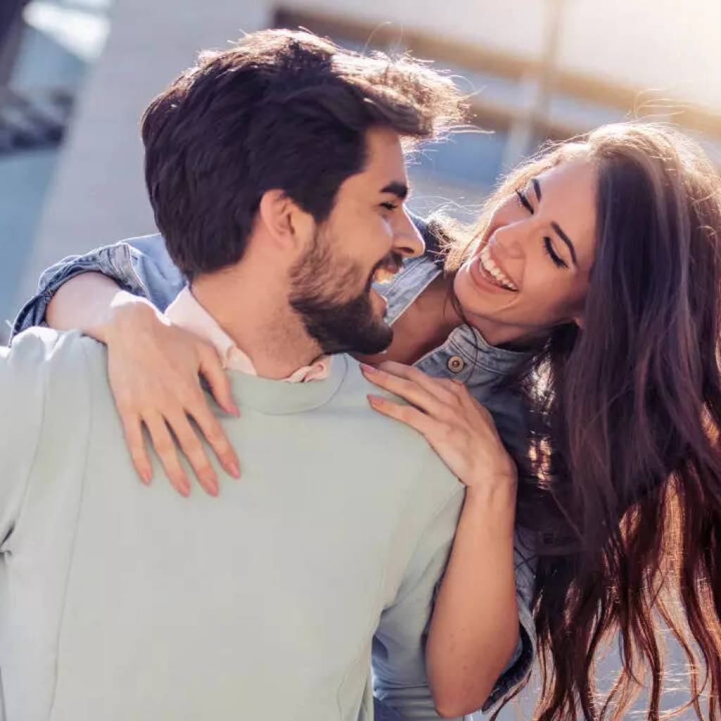 ஆரோக்கியமான உறவில் இருக்கும்போது பெண்கள் எடை அதிகரிப்பார்களா? ஆரோக்கியமான உறவில் இருக்கும்போது பெண்கள் எடை அதிகரிப்பார்களா?