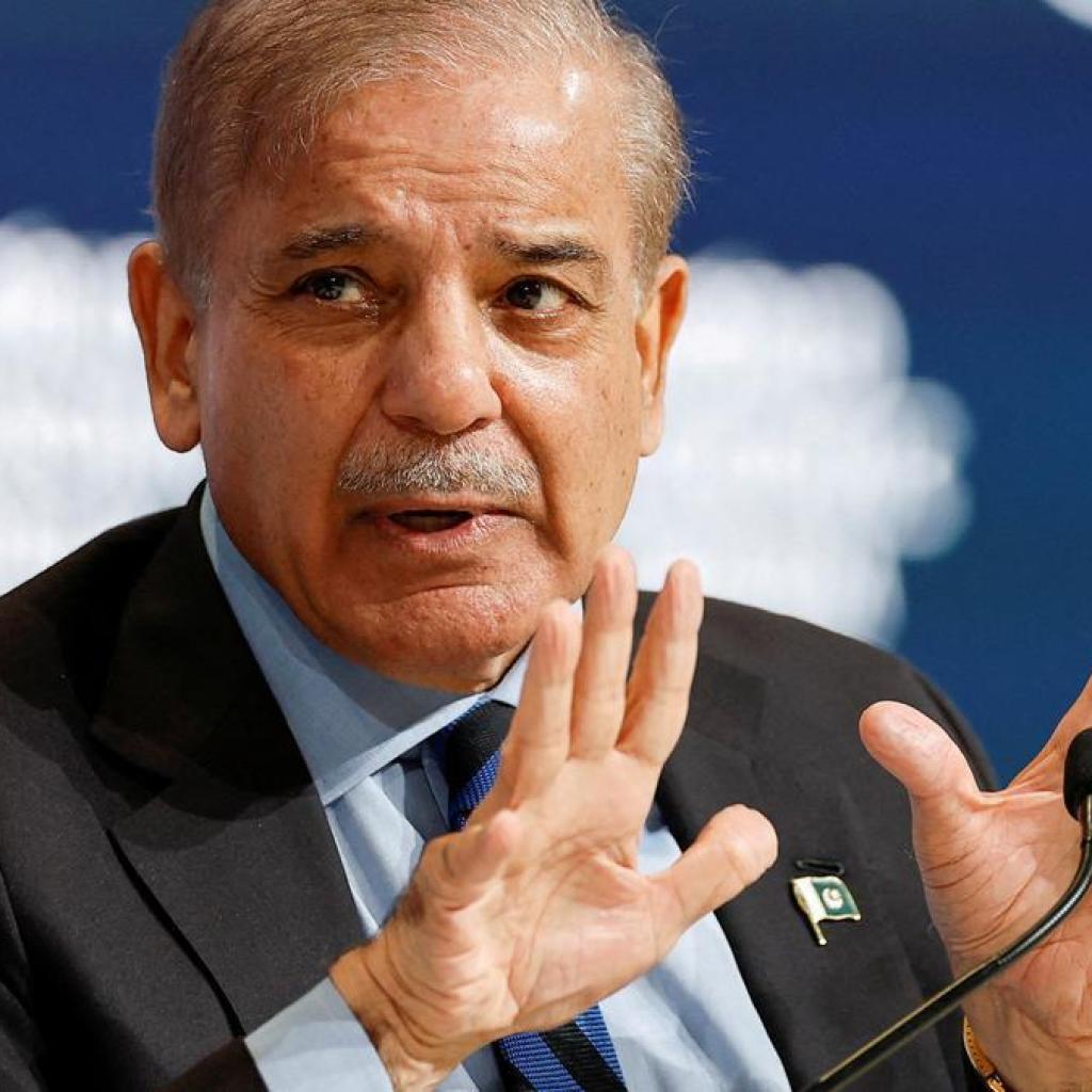 ‘அன்று அதிகாலை 2.30 மணிக்கு தகவல் கிடைத்தது’ – இந்திய தாக்குதல் பற்றி மனம் திறந்த பாக். பிரதமர் ‘அன்று அதிகாலை 2.30 மணிக்கு தகவல் கிடைத்தது’ – இந்திய தாக்குதல் பற்றி மனம் திறந்த பாக். பிரதமர்