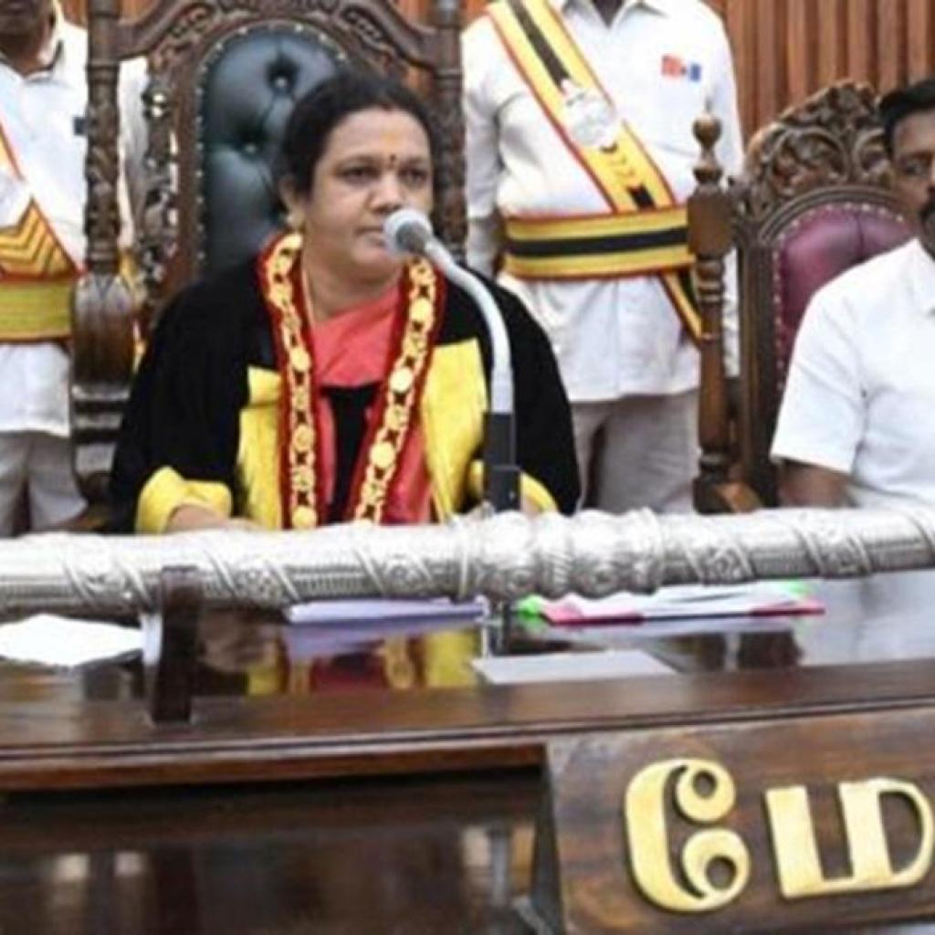 மதுரை மாநகராட்சி மேயரின் கணவர் திமுகவில் இருந்து நீக்கம்: பின்னணி என்ன? மதுரை மாநகராட்சி மேயரின் கணவர் திமுகவில் இருந்து நீக்கம்: பின்னணி என்ன?