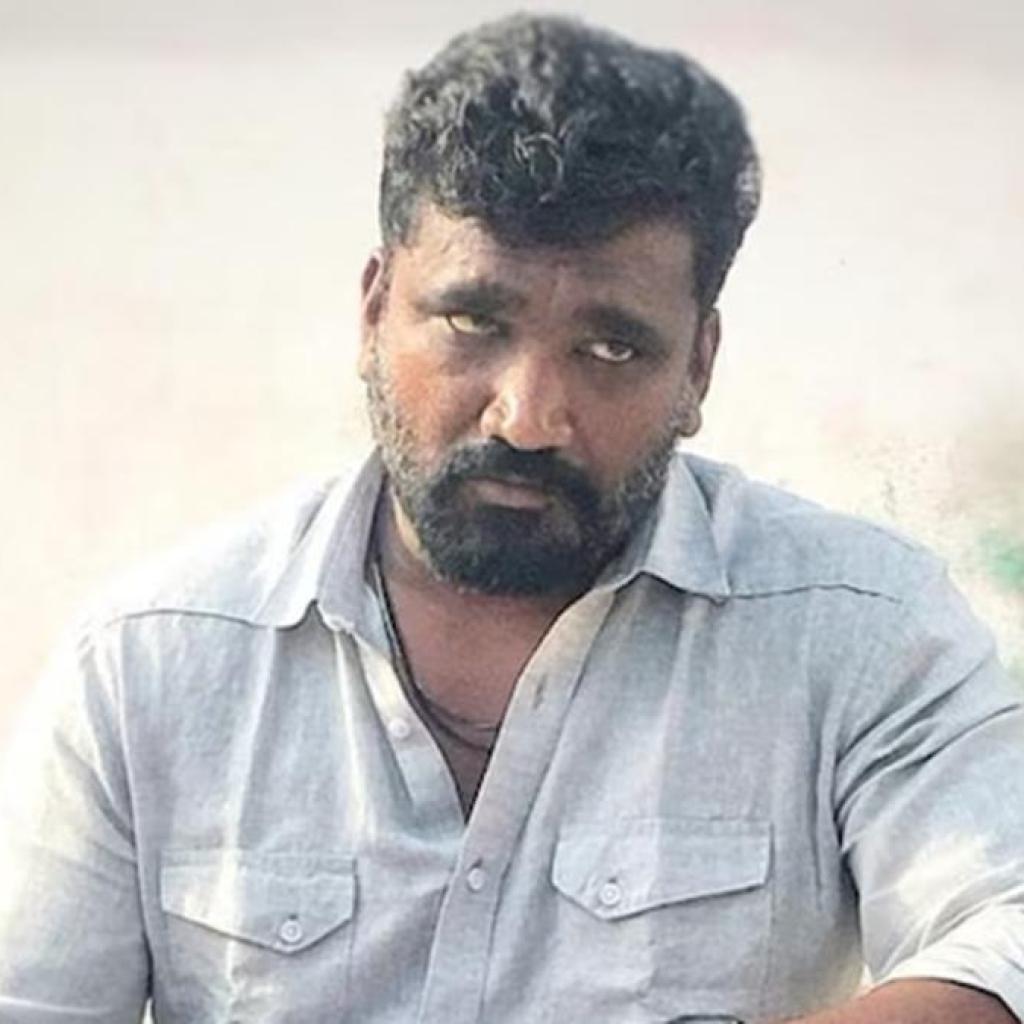 ‘மதயானைக் கூட்டம்’ இயக்குநர் விக்ரம் சுகுமாரன் உடலுக்கு திரையுலகினர் அஞ்சலி ‘மதயானைக் கூட்டம்’ இயக்குநர் விக்ரம் சுகுமாரன் உடலுக்கு திரையுலகினர் அஞ்சலி