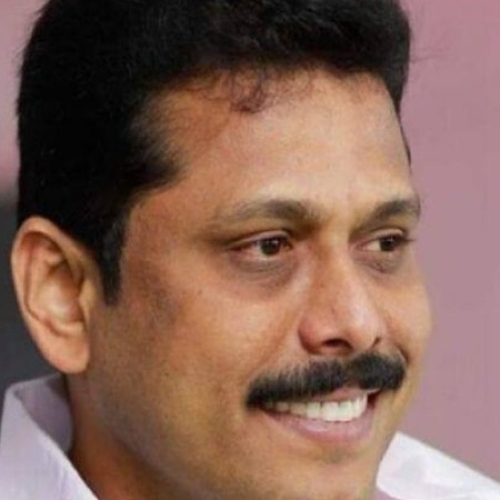 சட்டவிரோத பணப்பரிமாற்ற தடை சட்ட வழக்கு: செந்தில் பாலாஜி சகோதரர் உட்பட 12 பேருக்கு குற்றப்பத்திரிகை நகல் சட்டவிரோத பணப்பரிமாற்ற தடை சட்ட வழக்கு: செந்தில் பாலாஜி சகோதரர் உட்பட 12 பேருக்கு குற்றப்பத்திரிகை நகல்