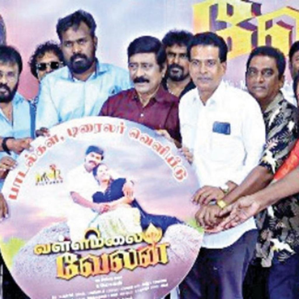 சின்ன படங்களுக்கு தியேட்டர் கிடைப்பதில்லை: இயக்குநர் வி.சேகர் ஆதங்கம் சின்ன படங்களுக்கு தியேட்டர் கிடைப்பதில்லை: இயக்குநர் வி.சேகர் ஆதங்கம்