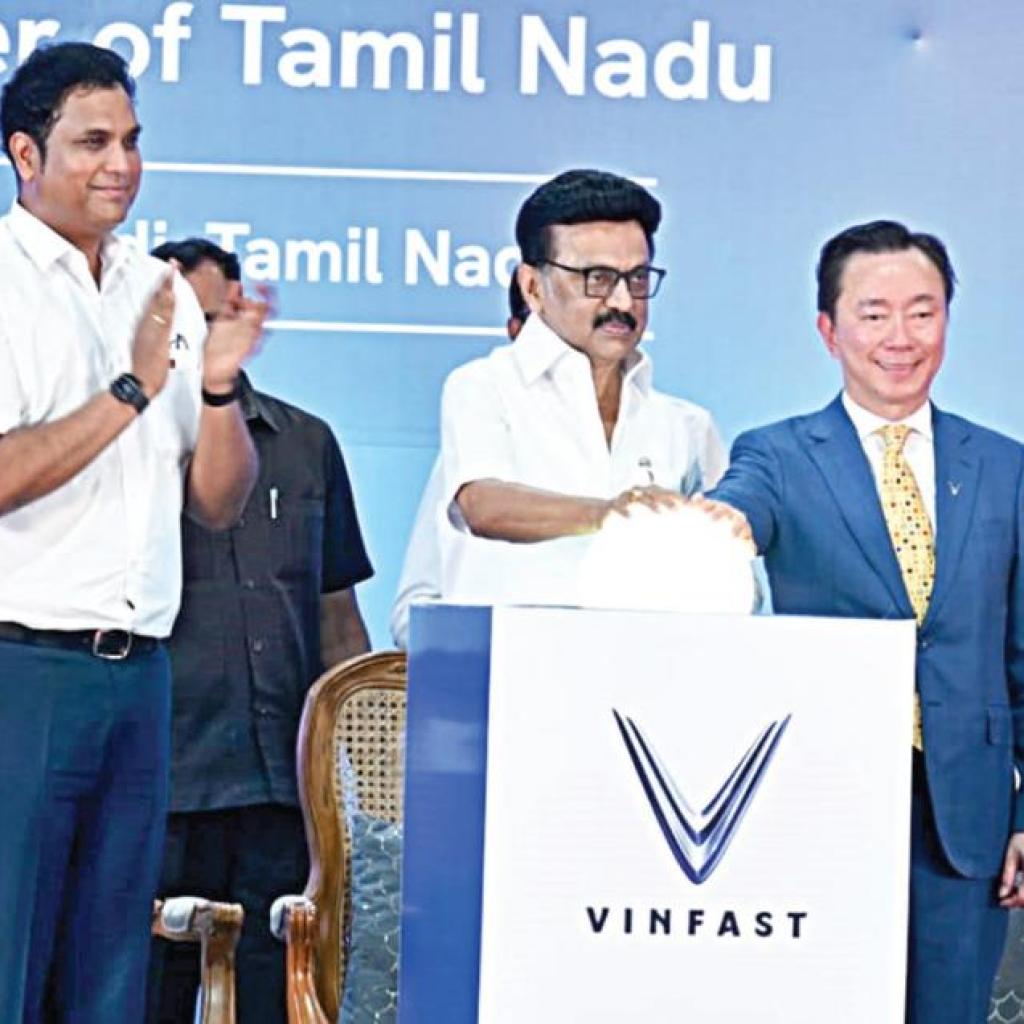 தென் தமிழகம் இதுவரை பார்க்காத தொழில் வளர்ச்சியை சாத்தியமாக்கி வருகிறோம்: முதல்வர் ஸ்டாலின் @ தூத்துக்குடி தென் தமிழகம் இதுவரை பார்க்காத தொழில் வளர்ச்சியை சாத்தியமாக்கி வருகிறோம்: முதல்வர் ஸ்டாலின் @ தூத்துக்குடி