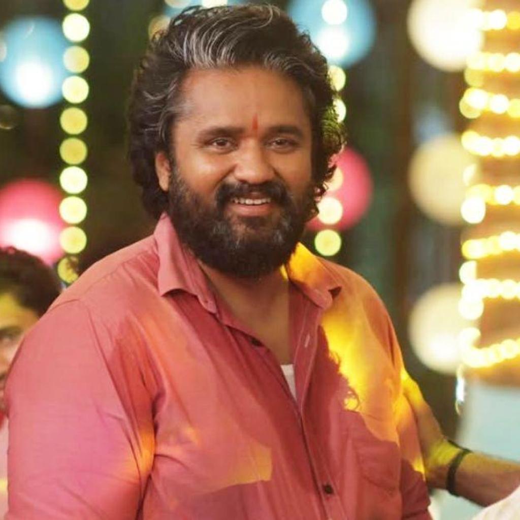 பட்ஜெட் ரூ.6 கோடி; வசூல் ரூ.50+ கோடி – சைலன்ட் ஆக சாதனை படைத்த ‘சு ஃப்ரம் சோ’ பட்ஜெட் ரூ.6 கோடி; வசூல் ரூ.50+ கோடி – சைலன்ட் ஆக சாதனை படைத்த ‘சு ஃப்ரம் சோ’