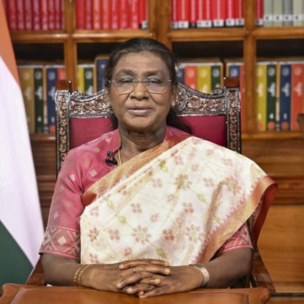 பயங்கரவாத எதிர்ப்புப் போரில் ‘ஆபரேஷன் சிந்தூர்’ வரலாற்று உதாரணம்: குடியரசுத் தலைவர் திரவுபதி முர்மு உரை பயங்கரவாத எதிர்ப்புப் போரில் ‘ஆபரேஷன் சிந்தூர்’ வரலாற்று உதாரணம்: குடியரசுத் தலைவர் திரவுபதி முர்மு உரை