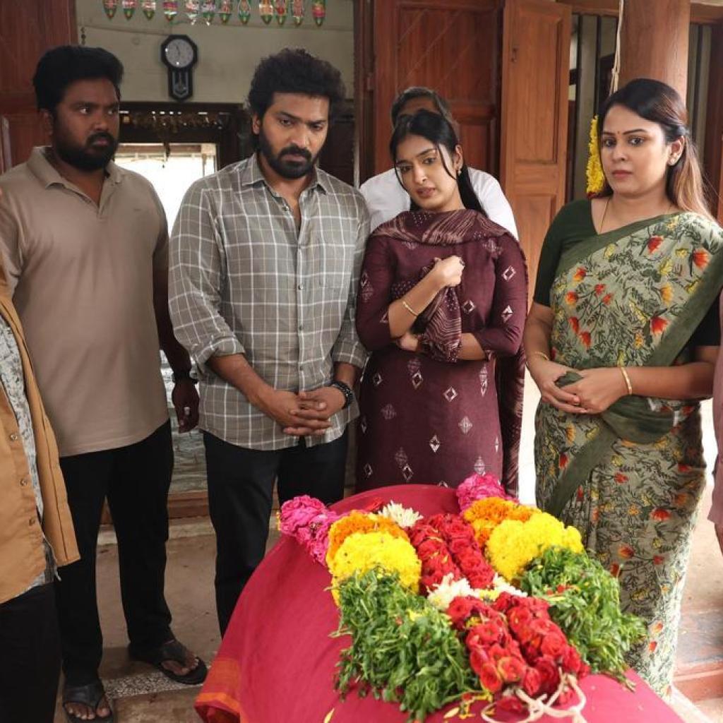 இந்தியில் ரீமேக் ஆகிறது ‘பெருசு’! இந்தியில் ரீமேக் ஆகிறது ‘பெருசு’!