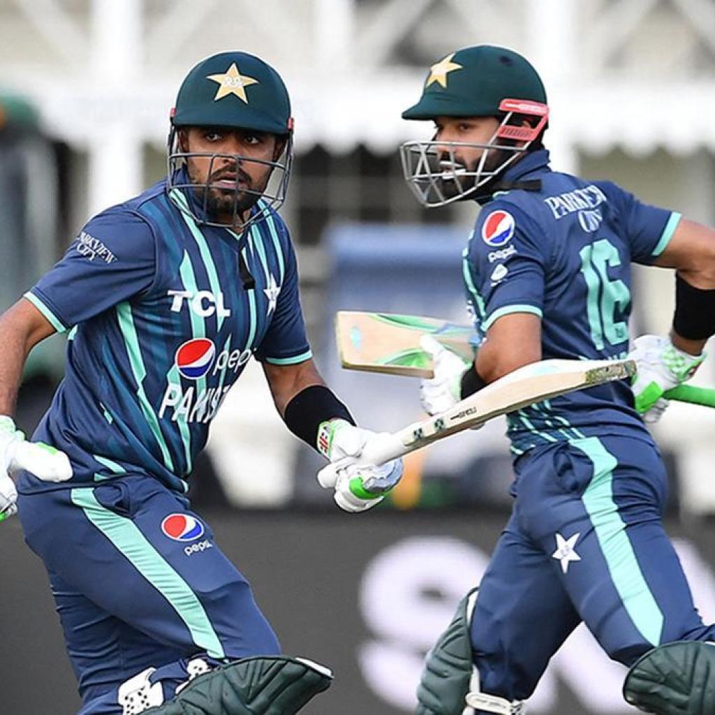 பாபர், ரிஸ்வானுக்கு இடமில்லை: ஆசிய கோப்பை தொடருக்கான பாகிஸ்தான் அணி அறிவிப்பு! பாபர், ரிஸ்வானுக்கு இடமில்லை: ஆசிய கோப்பை தொடருக்கான பாகிஸ்தான் அணி அறிவிப்பு!