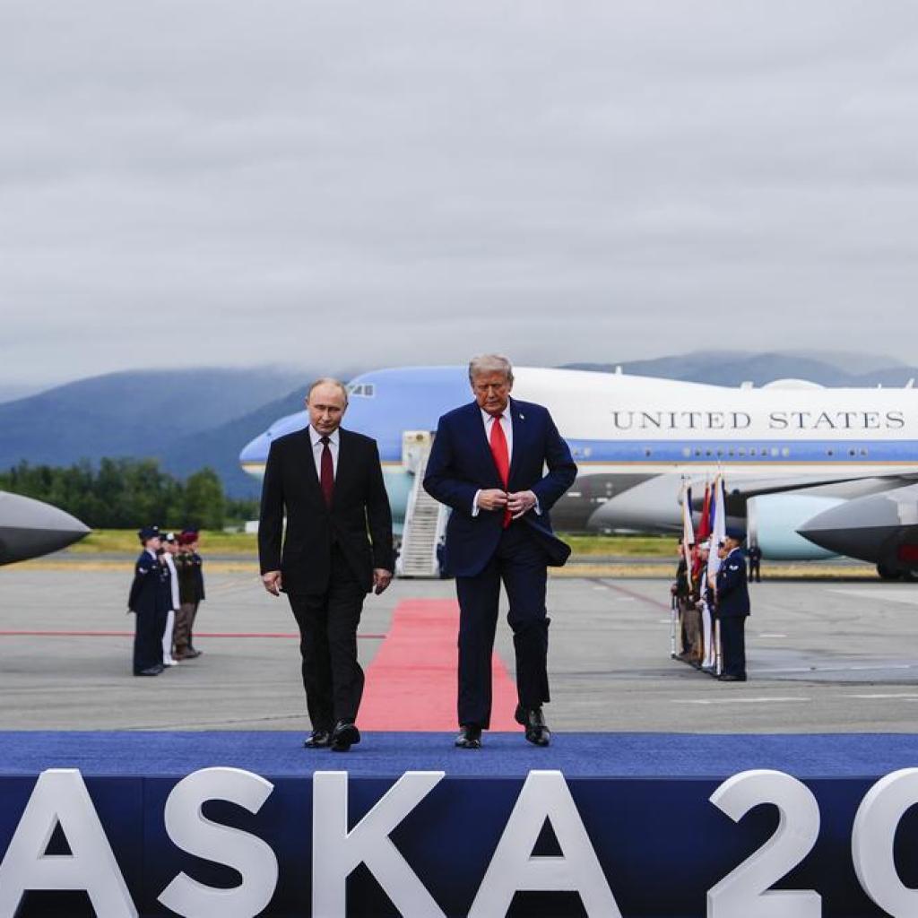 உக்ரைன் போர் நிறுத்தம் தொடர்பாக அமெரிக்காவில் ட்ரம்ப் – புதின் 3 மணி நேரம் பேச்சுவார்த்தை உக்ரைன் போர் நிறுத்தம் தொடர்பாக அமெரிக்காவில் ட்ரம்ப் – புதின் 3 மணி நேரம் பேச்சுவார்த்தை