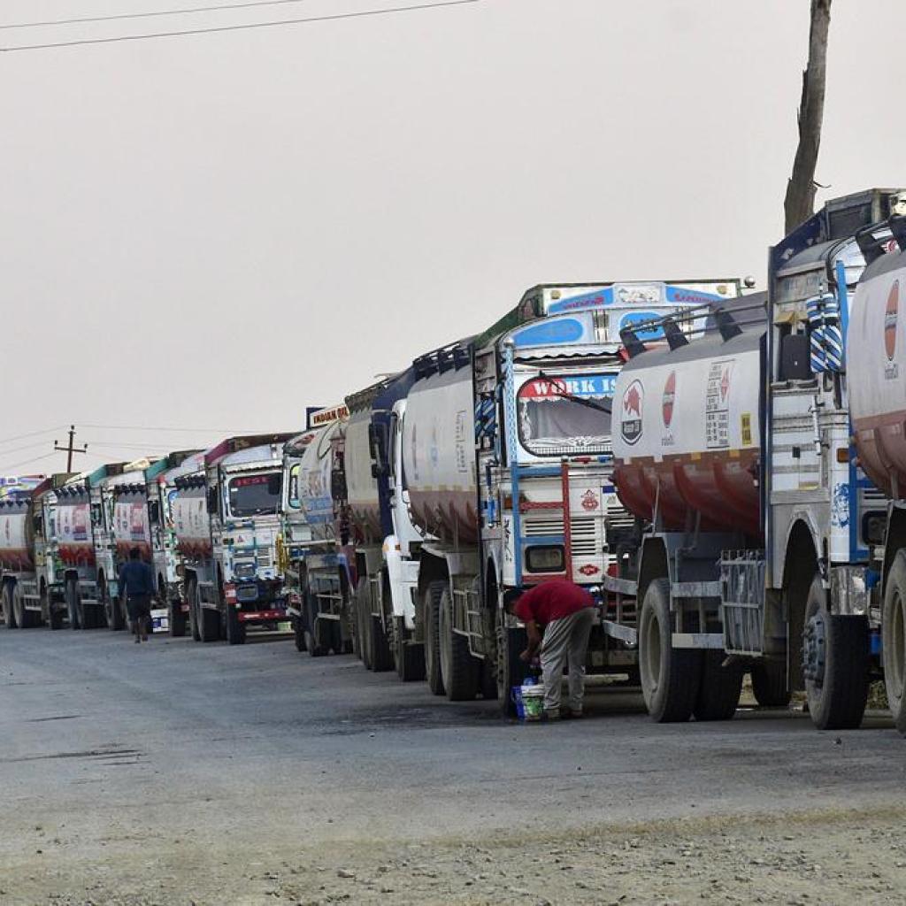 மணிப்பூர் தேசிய நெடுஞ்சாலையை திறந்துவிட குக்கி-ஸோ கவுன்சில் ஒப்புதல்: மத்திய அரசு தகவல் மணிப்பூர் தேசிய நெடுஞ்சாலையை திறந்துவிட குக்கி-ஸோ கவுன்சில் ஒப்புதல்: மத்திய அரசு தகவல்