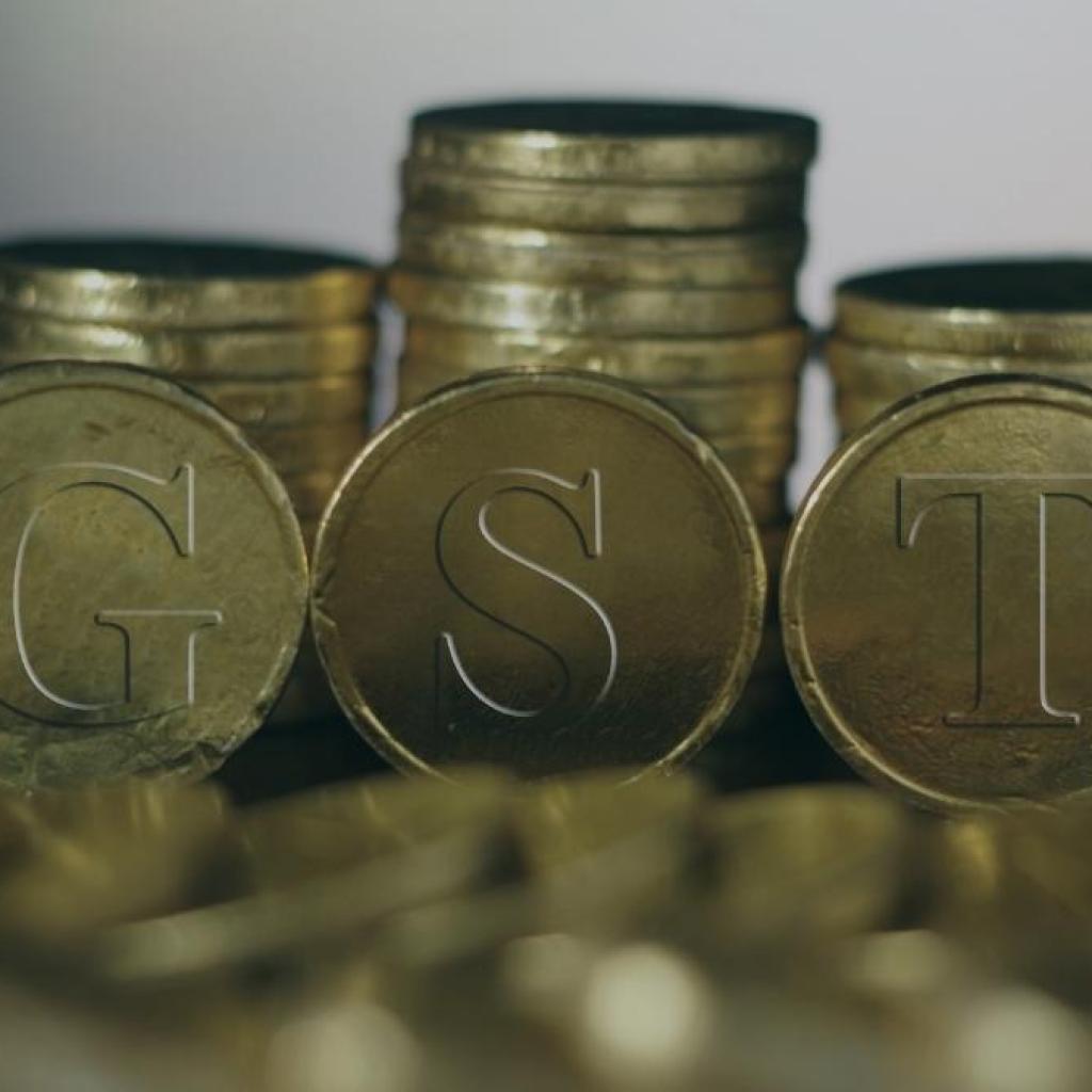 ஜிஎஸ்டி 2.0 அமல்படுத்த மத்திய அரசு தீவிரம்: மென்பொருள் மாற்றத்தை விரைந்து முடிக்க தொழில் துறைக்கு அழைப்பு ஜிஎஸ்டி 2.0 அமல்படுத்த மத்திய அரசு தீவிரம்: மென்பொருள் மாற்றத்தை விரைந்து முடிக்க தொழில் துறைக்கு அழைப்பு