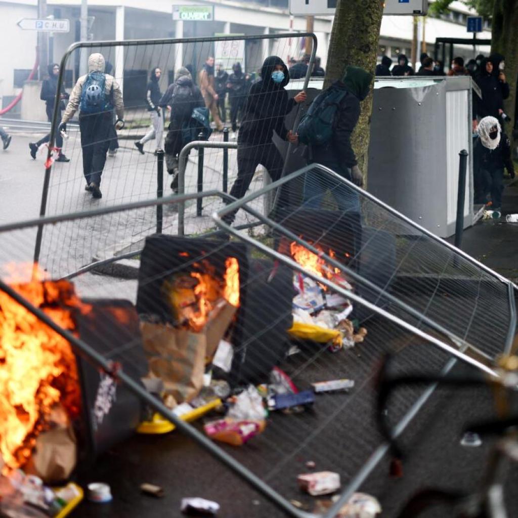 பிரான்ஸில் தொடங்கிய ‘அனைத்தையும் தடுப்போம்’ போராட்டம் – 200 பேர் கைது பிரான்ஸில் தொடங்கிய ‘அனைத்தையும் தடுப்போம்’ போராட்டம் – 200 பேர் கைது