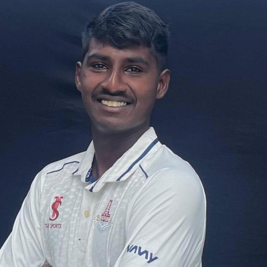 ரஞ்சி கோப்பை கிரிக்கெட்: தமிழக அணியில் திருச்சி வீரர் ஹேம்சுதேசன்! ரஞ்சி கோப்பை கிரிக்கெட்: தமிழக அணியில் திருச்சி வீரர் ஹேம்சுதேசன்!