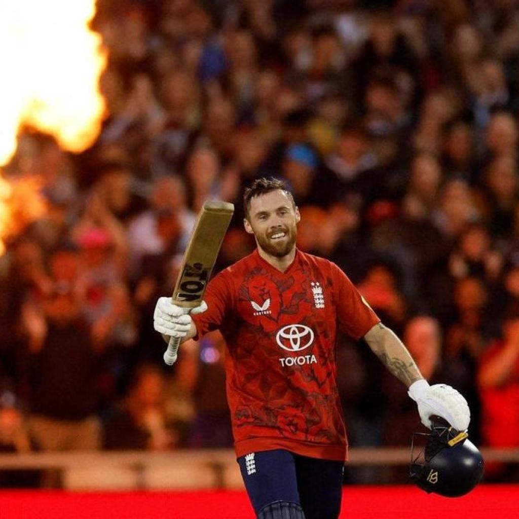 சால்ட், பட்லர் அதிரடி ஆட்டம்: டி20 கிரிக்கெட்டில் 304 ரன்கள் குவித்த இங்கிலாந்து சால்ட், பட்லர் அதிரடி ஆட்டம்: டி20 கிரிக்கெட்டில் 304 ரன்கள் குவித்த இங்கிலாந்து