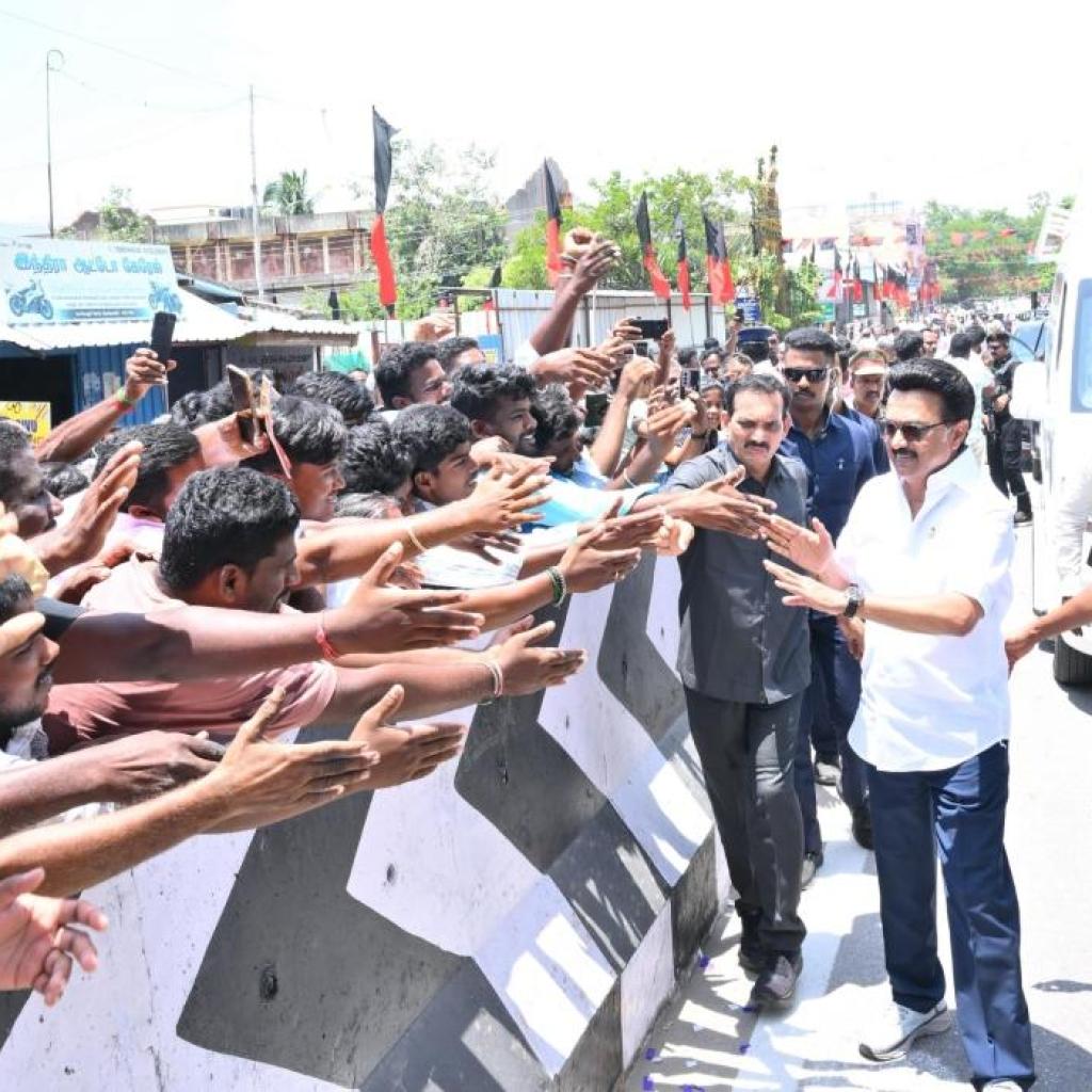 திமுகவின் 505 தேர்தல் வாக்குறுதிகளில் 364 செயல்பாட்டில் இருக்கிறது – முதல்வர் ஸ்டாலின் திமுகவின் 505 தேர்தல் வாக்குறுதிகளில் 364 செயல்பாட்டில் இருக்கிறது – முதல்வர் ஸ்டாலின்