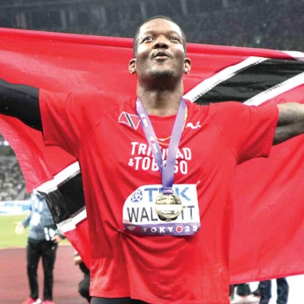 உலக தடகள சாம்பியன்ஷிப்: ஈட்டி எறிதலில் கெஷோர்ன் வால்காட் தங்கப் பதக்கம் வென்றார் உலக தடகள சாம்பியன்ஷிப்: ஈட்டி எறிதலில் கெஷோர்ன் வால்காட் தங்கப் பதக்கம் வென்றார்