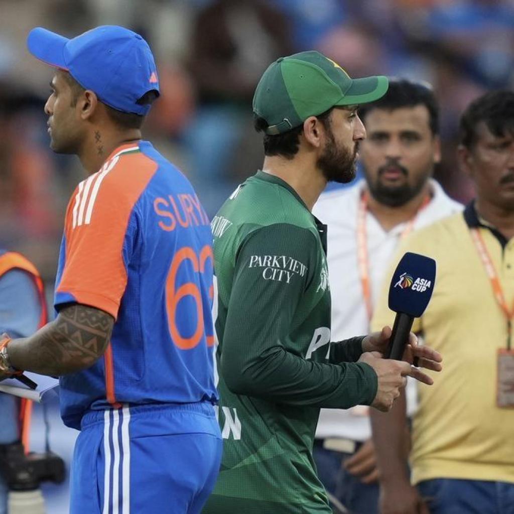 ஆசிய கோப்பை கிரிக்கெட்: சூப்பர் 4 சுற்றில் இந்தியா – பாகிஸ்தான் இன்று பலப்பரீட்சை ஆசிய கோப்பை கிரிக்கெட்: சூப்பர் 4 சுற்றில் இந்தியா – பாகிஸ்தான் இன்று பலப்பரீட்சை