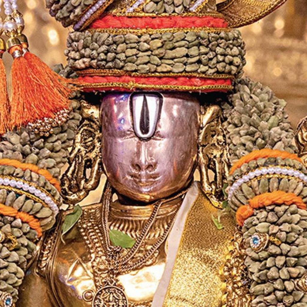 ஏழுமலையானுக்கு நன்கொடைகள் ஏராளம்: பக்தர்களின் மனம் தாராளம் ஏழுமலையானுக்கு நன்கொடைகள் ஏராளம்: பக்தர்களின் மனம் தாராளம்