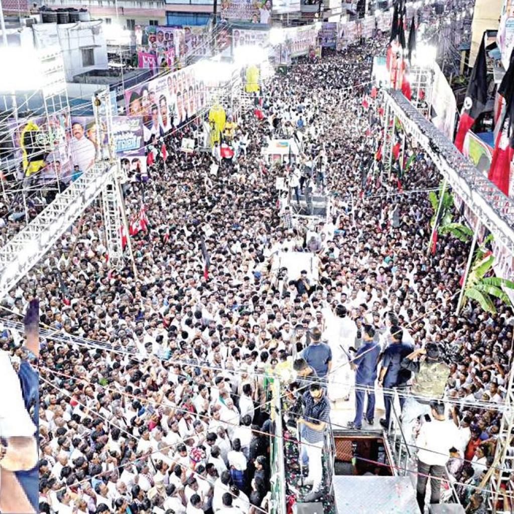 முதல்வர் கரூருக்கு சென்றது தேர்தல் ஆதாயத்துக்காகத்தான்: பழனிசாமி விமர்சனம் முதல்வர் கரூருக்கு சென்றது தேர்தல் ஆதாயத்துக்காகத்தான்: பழனிசாமி விமர்சனம்