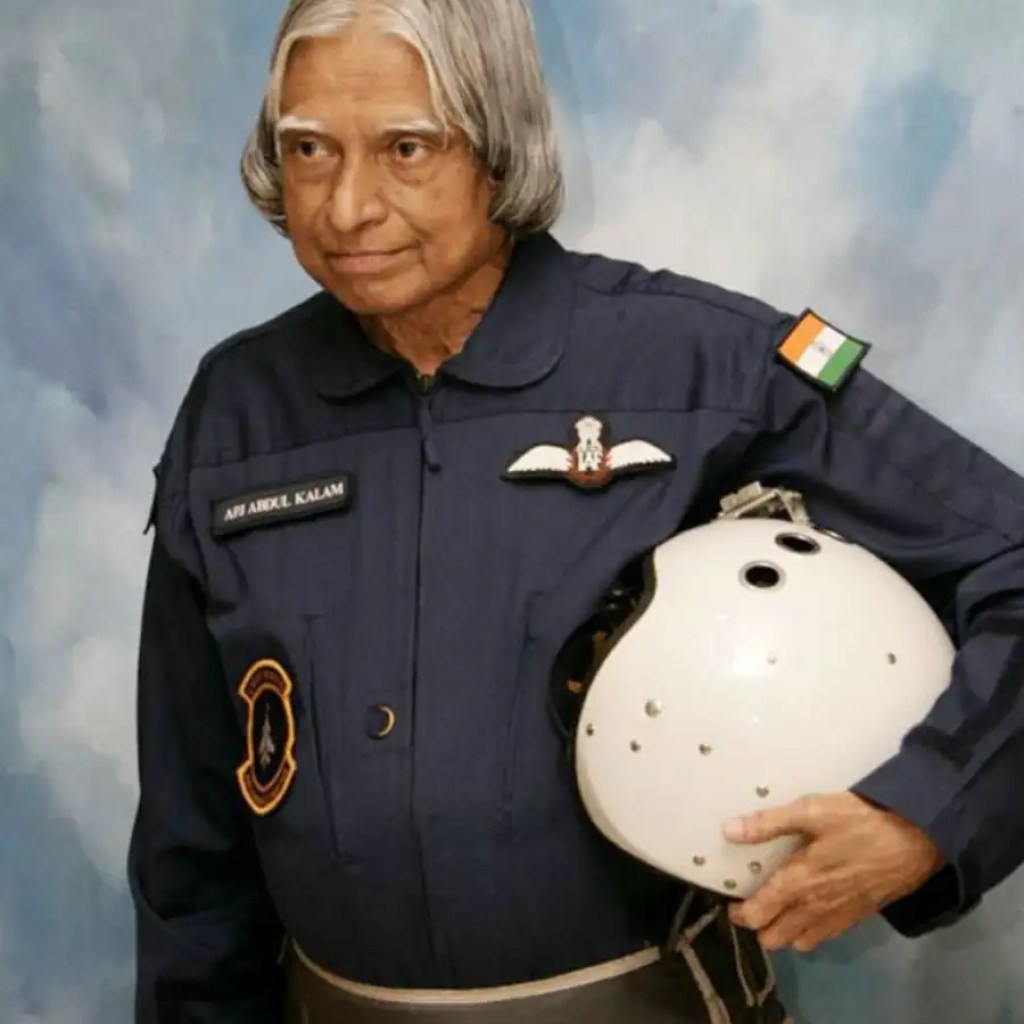 குழந்தைகளுக்கு சிறந்த உத்வேகம் அளிக்கும் ஏபிஜே அப்துல் கலாம் எழுதிய 10 மேற்கோள்கள் குழந்தைகளுக்கு சிறந்த உத்வேகம் அளிக்கும் ஏபிஜே அப்துல் கலாம் எழுதிய 10 மேற்கோள்கள்